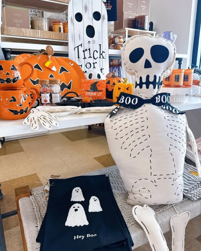 Boo-tiful Tabletop Finds