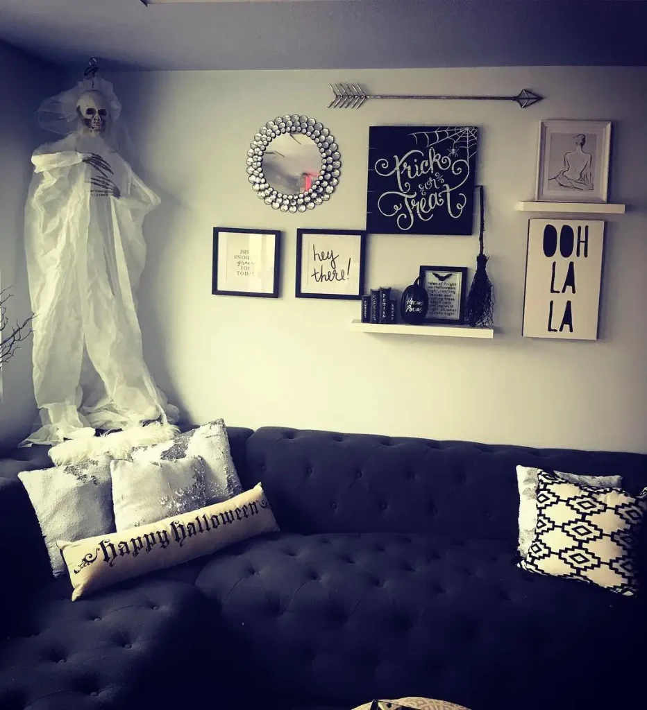 Chic Ghoul Corner