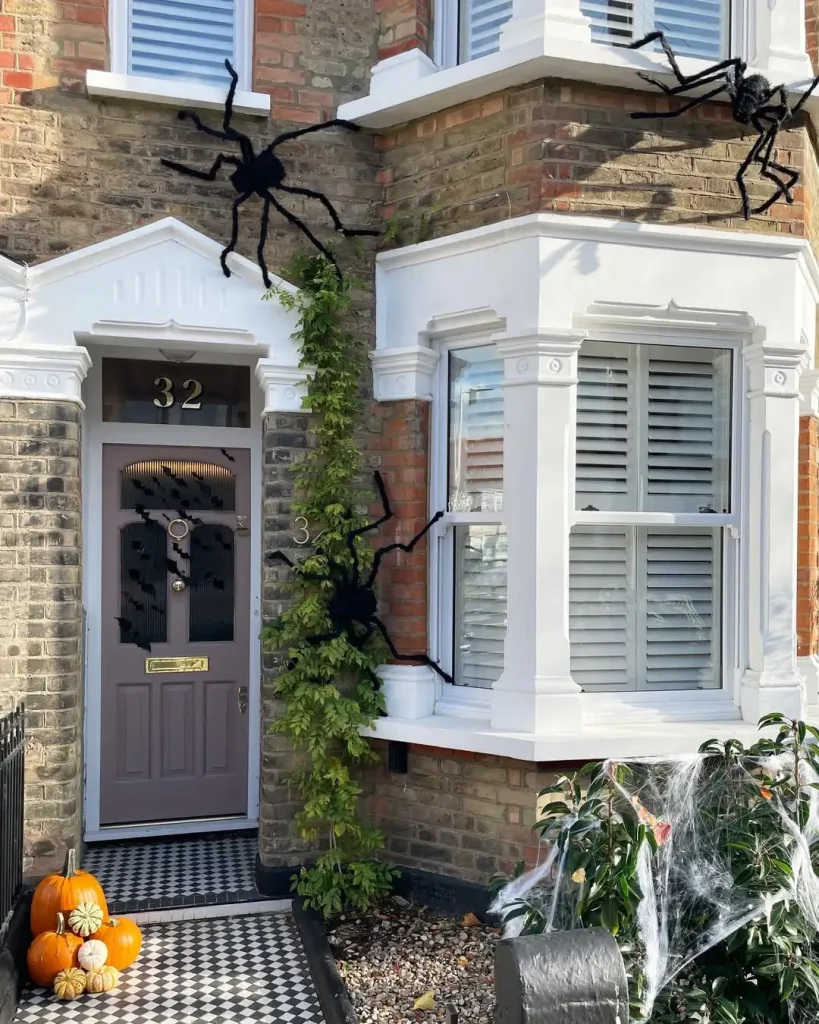 Creepy Chic Entryway