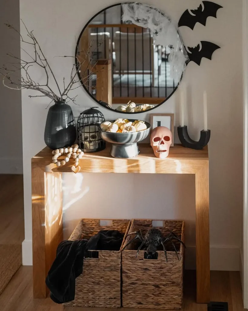 Minimalist Macabre