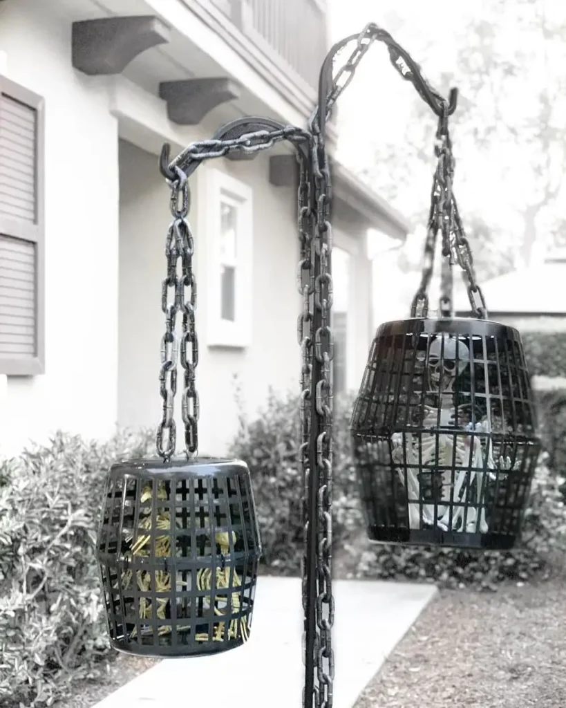 Skeleton Lanterns