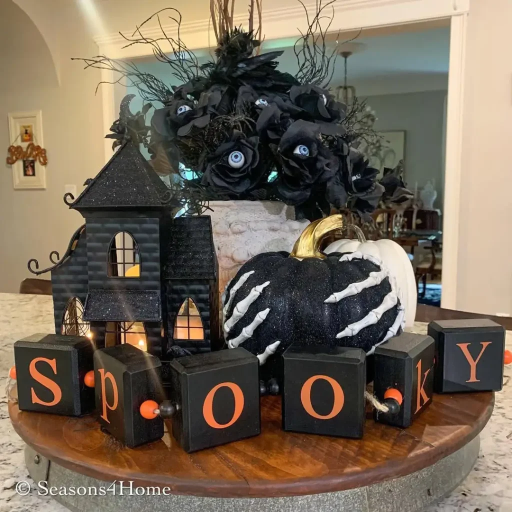 Spooky Chic Centerpiece